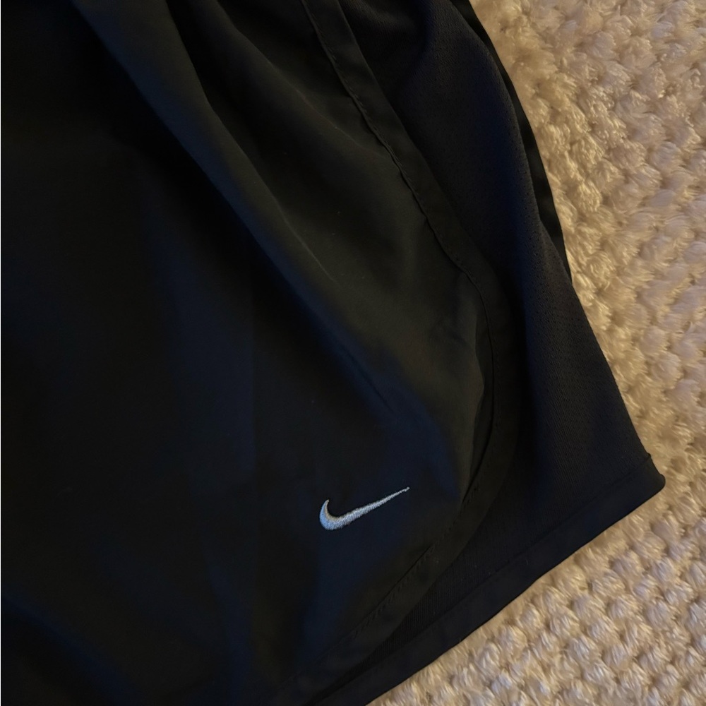 Nike Women’s Tempo Running Shorts—Black | SM - Picture 3 of 7